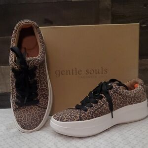Gentle Souls by Kenneth Cole Women's Leopard Print Sneakers